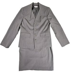 Tahari Blazer & Skirt Suit Set (Size 10) Gray W/ Pink Stripes, 4 Button, Office